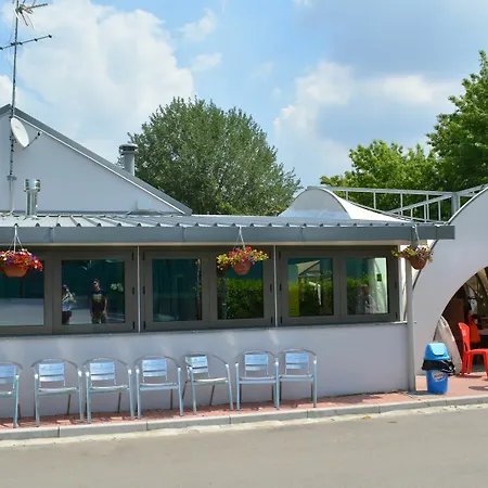 Camping Village Citta Di Milaan